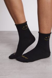 Meia juvenil: qual o papel da identidade visual no dia a dia de meninos e meninas?